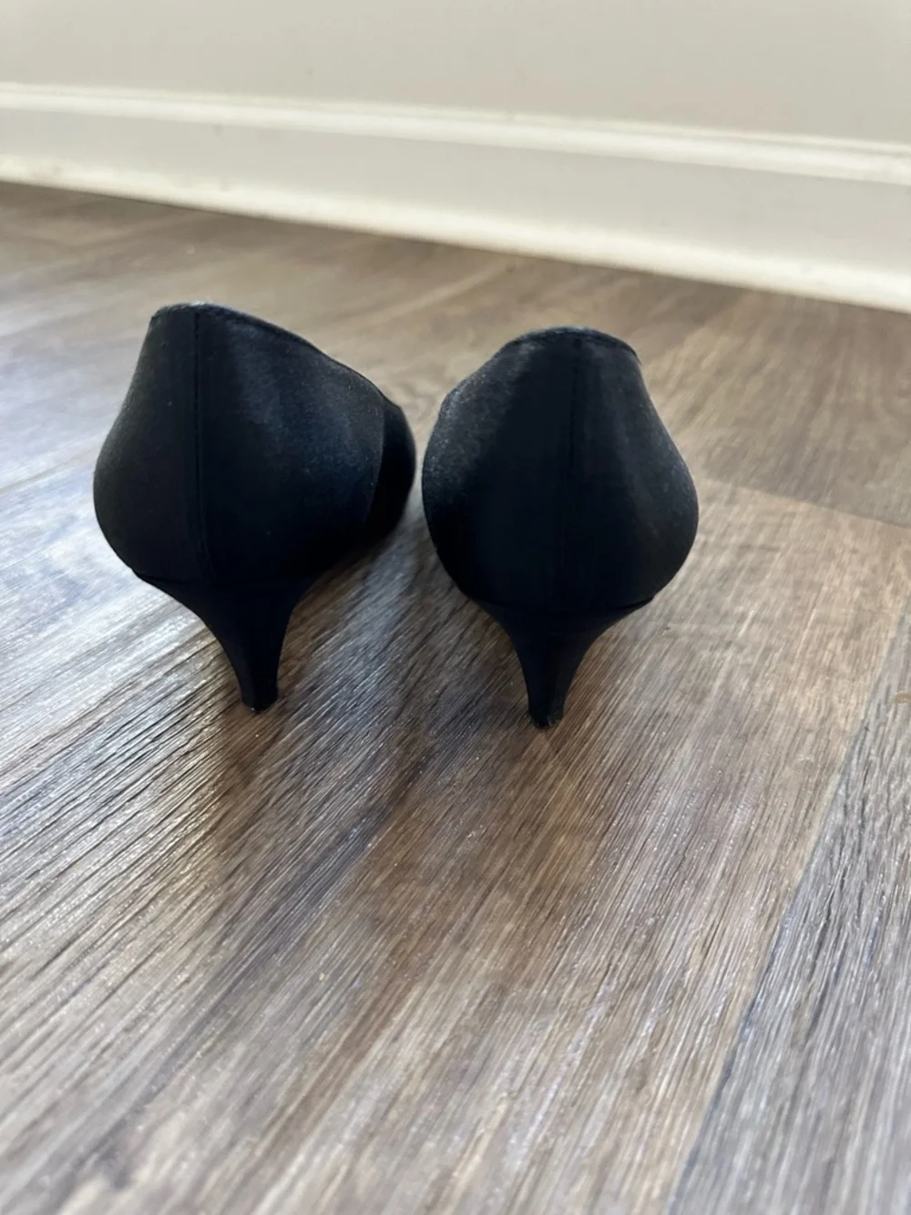 Yves Saint Laurent Vintage Satin Pumps Black Gold Leather Interior Size 7N - Picture 7 of 12